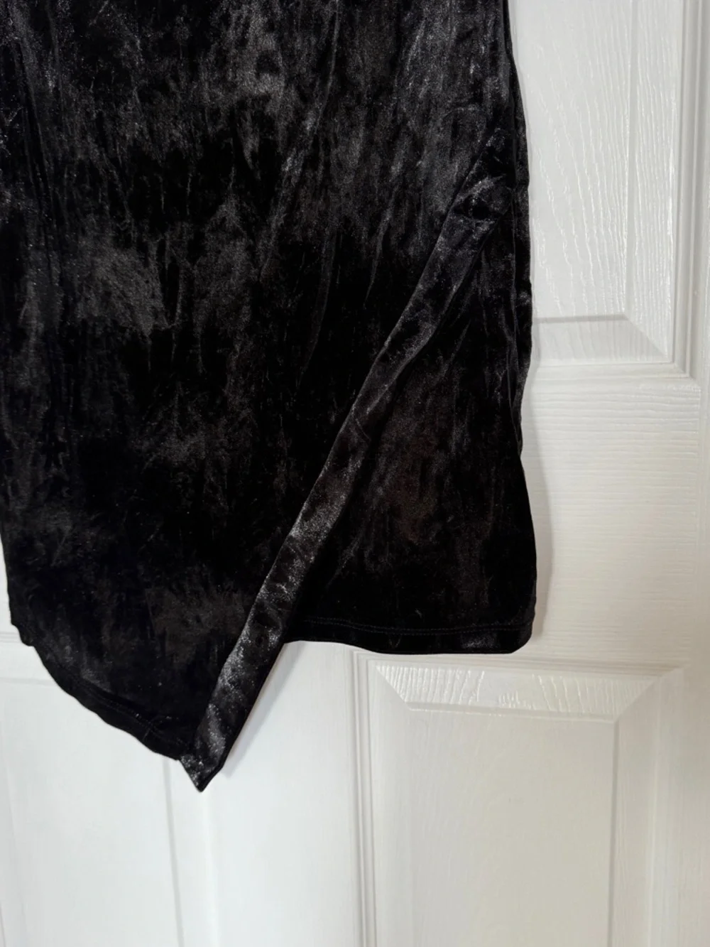 NWT Fashion Nova Black Velvet Asymmetrical Off-Shoulder Dress - Picture 2 of 3